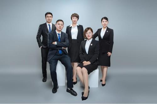 振華鐵床廠的領(lǐng)導(dǎo)團隊風(fēng)采